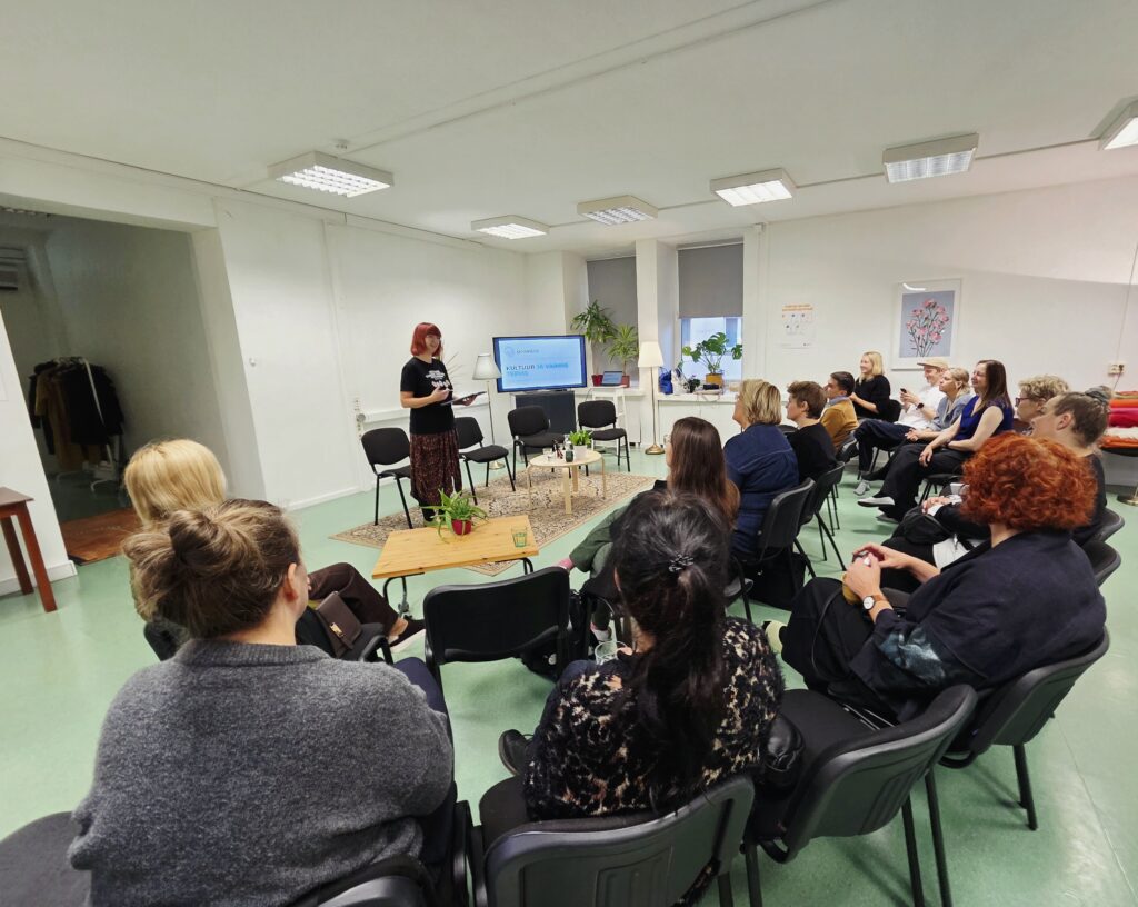 9. oktoobril 2026 toimunud Peaasi.ee kohvihommikul arutati kultuuri ja vaimse tervise seoseid kahest vaatenurgast: kuidas toetab kultuuris osalemine inimeste heaolu ning millist tuge vajavad kultuuri loovad inimesed ise.